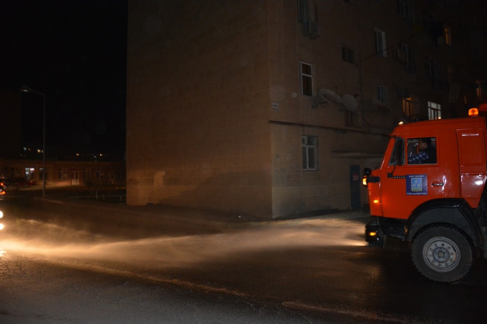 Qaradağ rayonunda dezinfeksiya işləri davam etdirilir - FOTOLAR